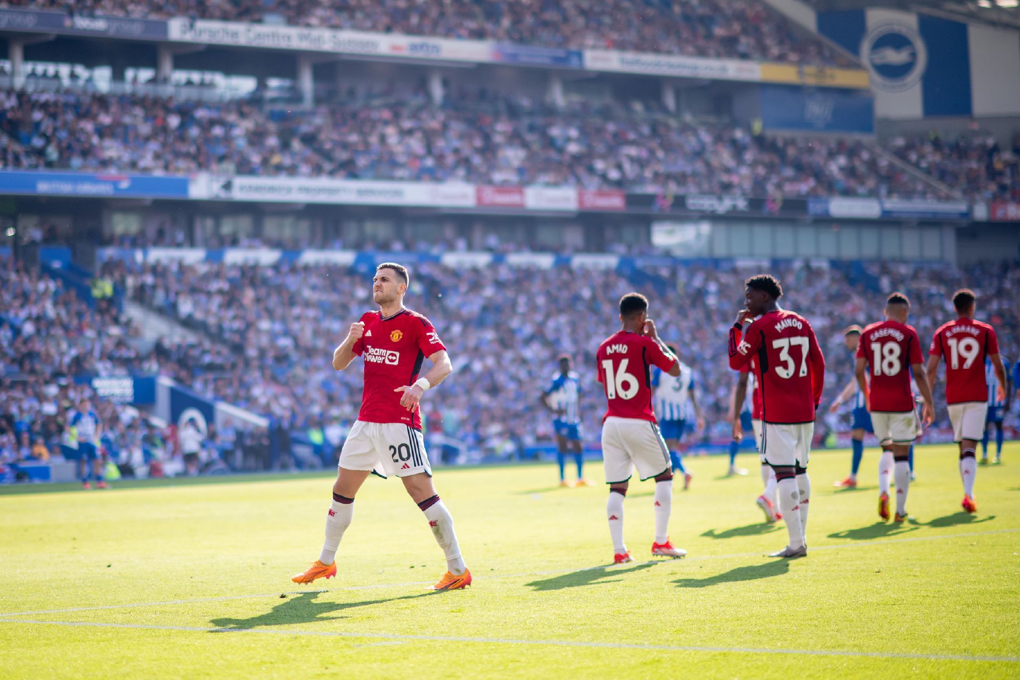 足了眼球 足了眼球